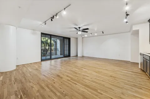 3030 Post Oak Boulevard #203