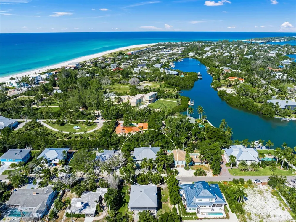569 JUAN ANASCO DRIVE Longboat Key, FL 34228