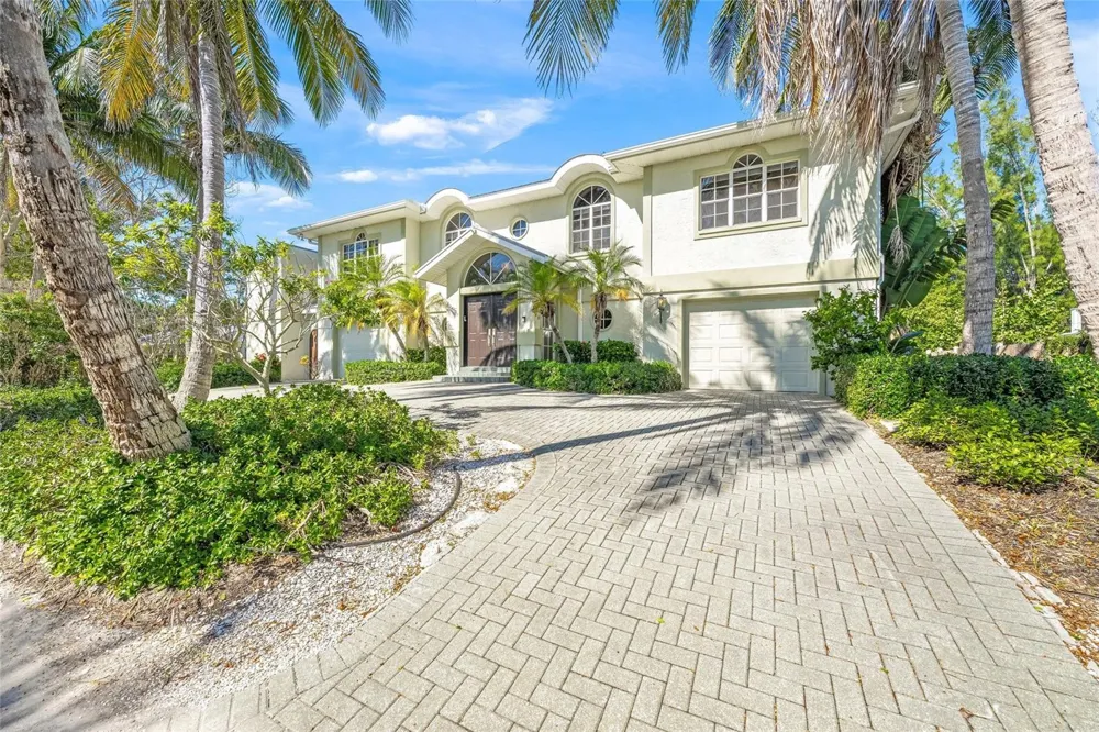 569 JUAN ANASCO DRIVE Longboat Key, FL 34228