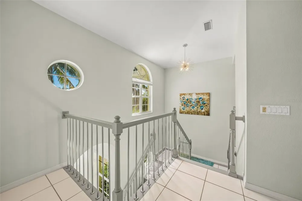 569 JUAN ANASCO DRIVE Longboat Key, FL 34228