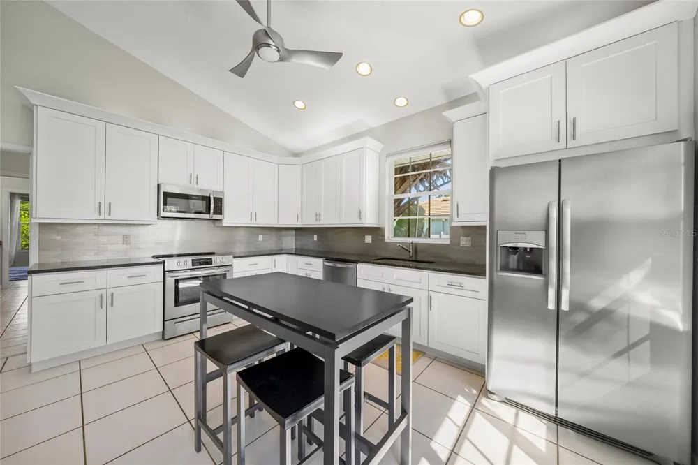 569 JUAN ANASCO DRIVE Longboat Key, FL 34228