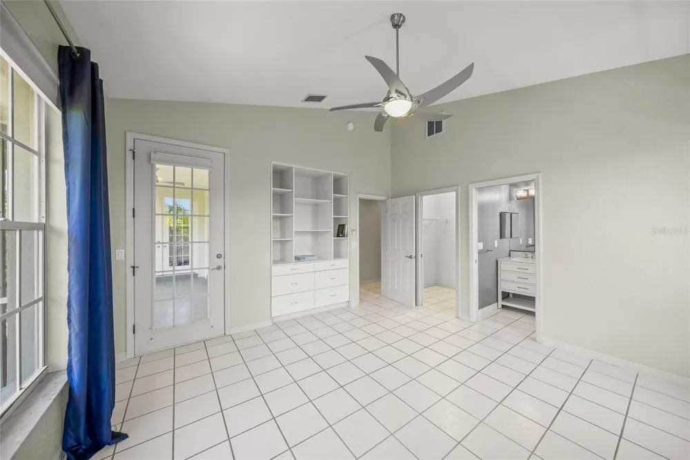 569 JUAN ANASCO DRIVE Longboat Key, FL 34228