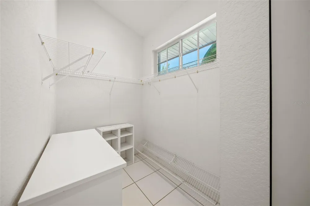569 JUAN ANASCO DRIVE Longboat Key, FL 34228
