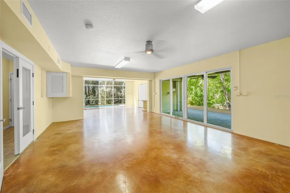 569 JUAN ANASCO DRIVE Longboat Key, FL 34228