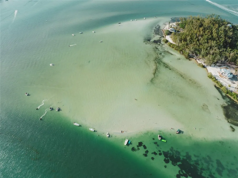 569 JUAN ANASCO DRIVE Longboat Key, FL 34228