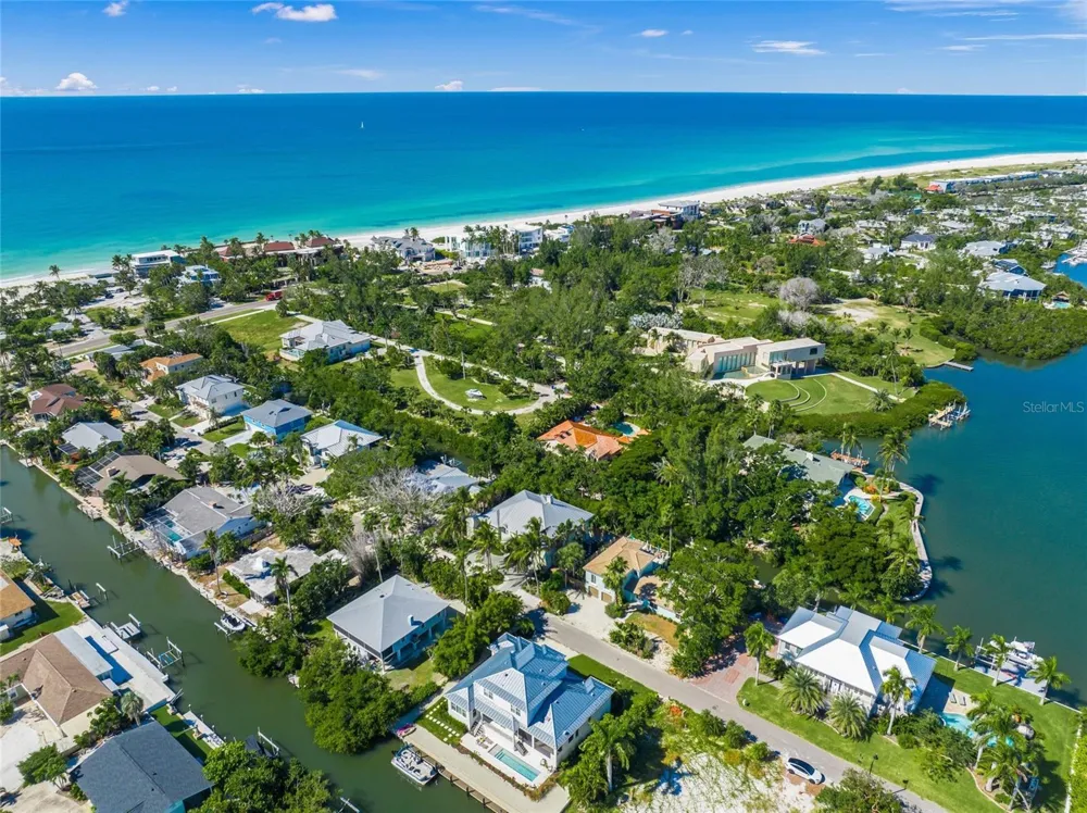 569 JUAN ANASCO DRIVE Longboat Key, FL 34228