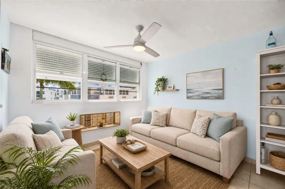 1 CALLE EL CHARLIE #CO-308 Loiza, PR 00772