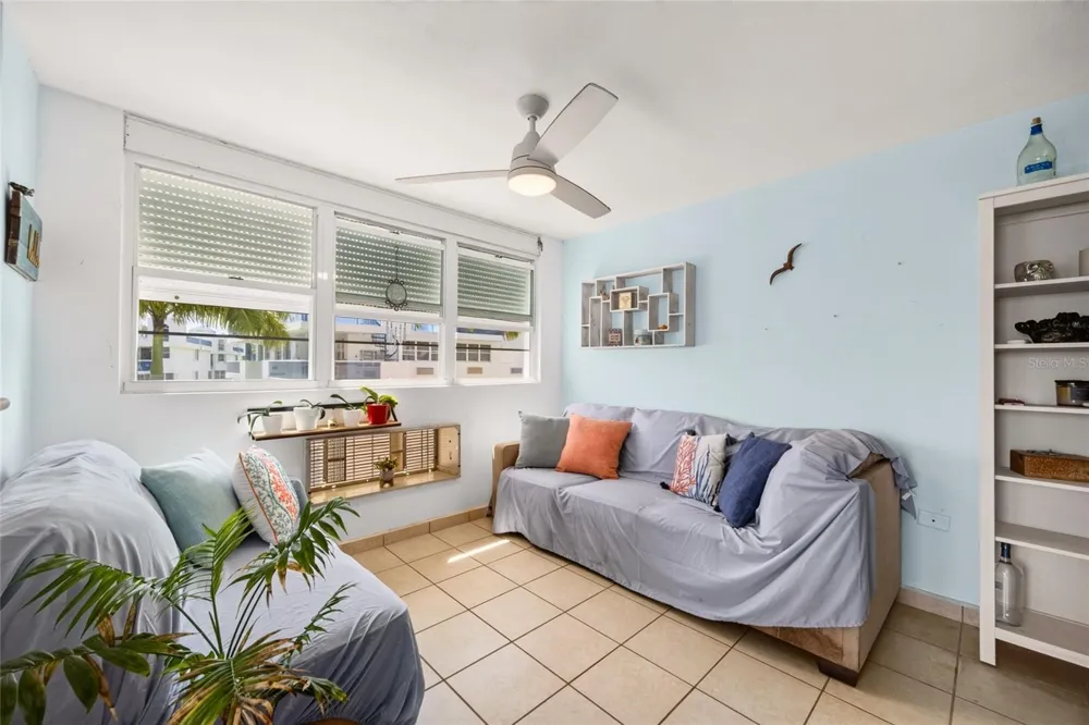 1 CALLE EL CHARLIE #CO-308 Loiza, PR 00772