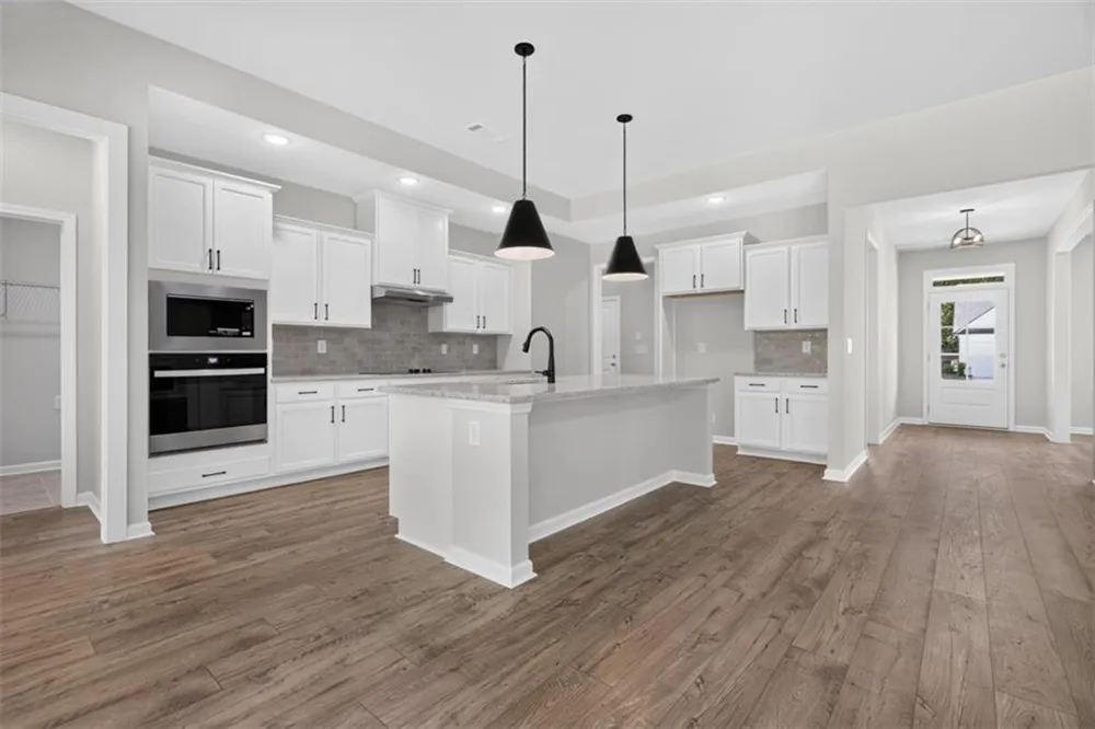 2021 Oconee Bluff Drive Athens, GA 30601