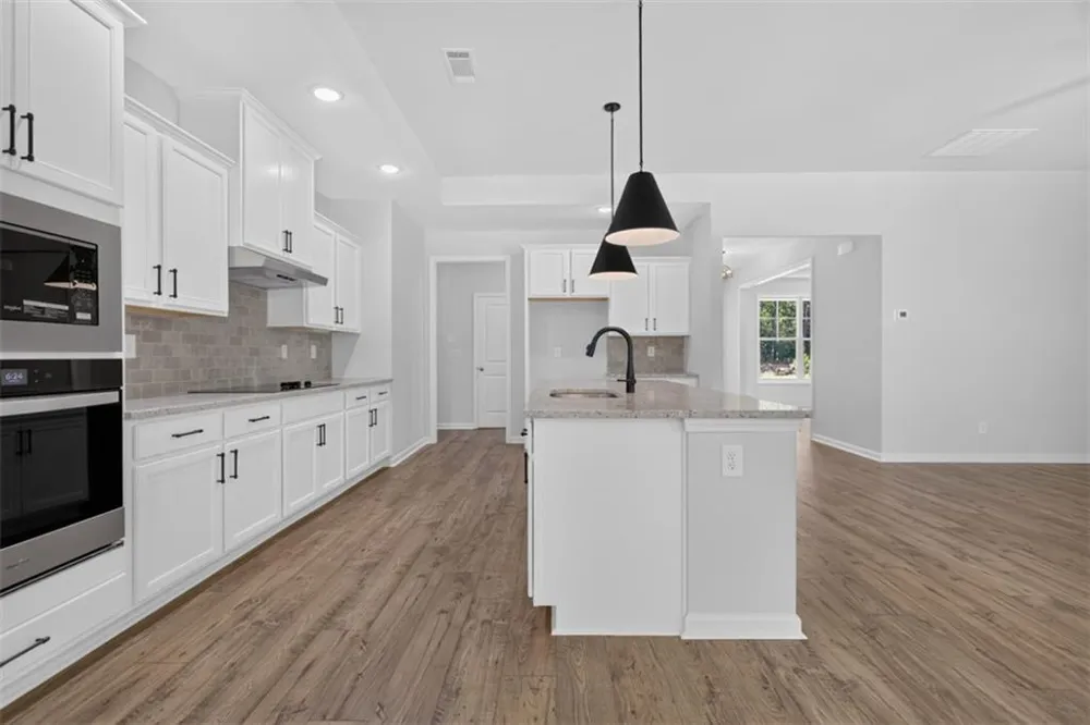 2021 Oconee Bluff Drive Athens, GA 30601