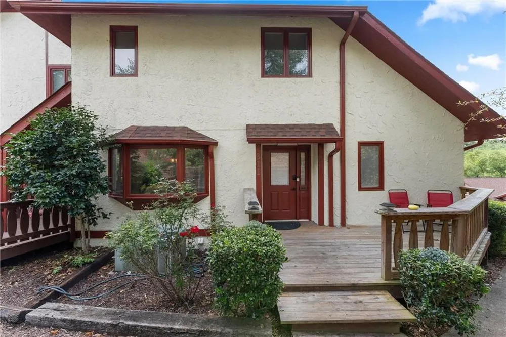 327 Brucken Strasse #311 Helen, GA 30545