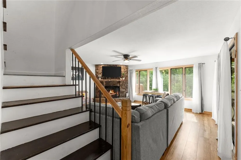 327 Brucken Strasse #311 Helen, GA 30545