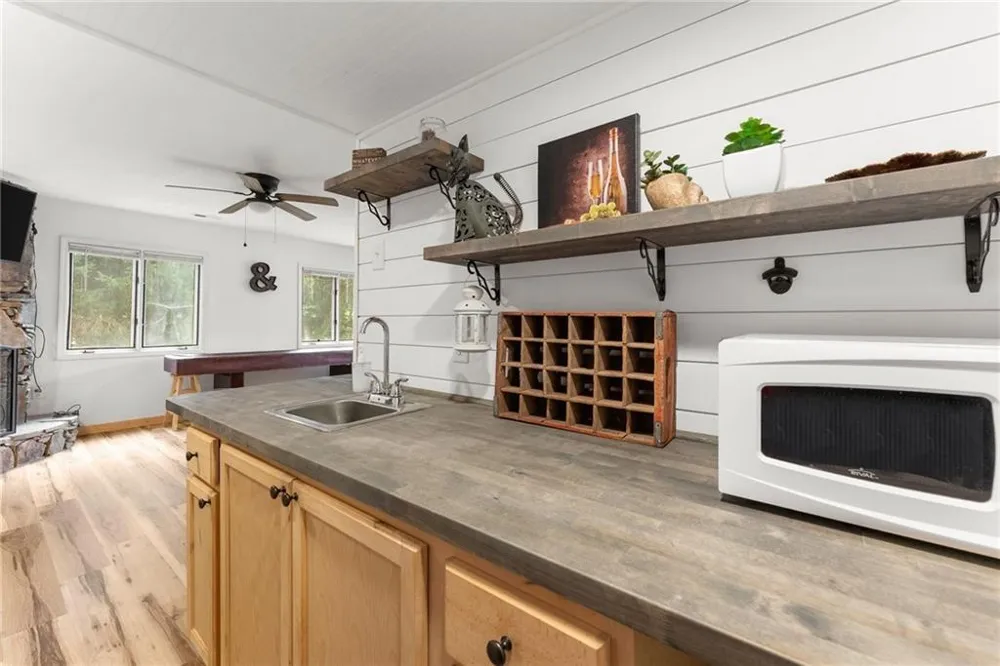 327 Brucken Strasse #311 Helen, GA 30545