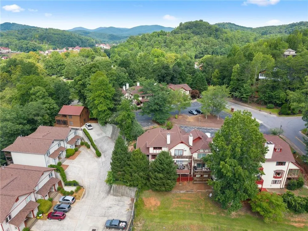 327 Brucken Strasse #311 Helen, GA 30545