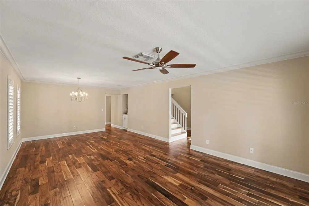 1683 WATERMARK CIRCLE NE St Petersburg, FL 33702