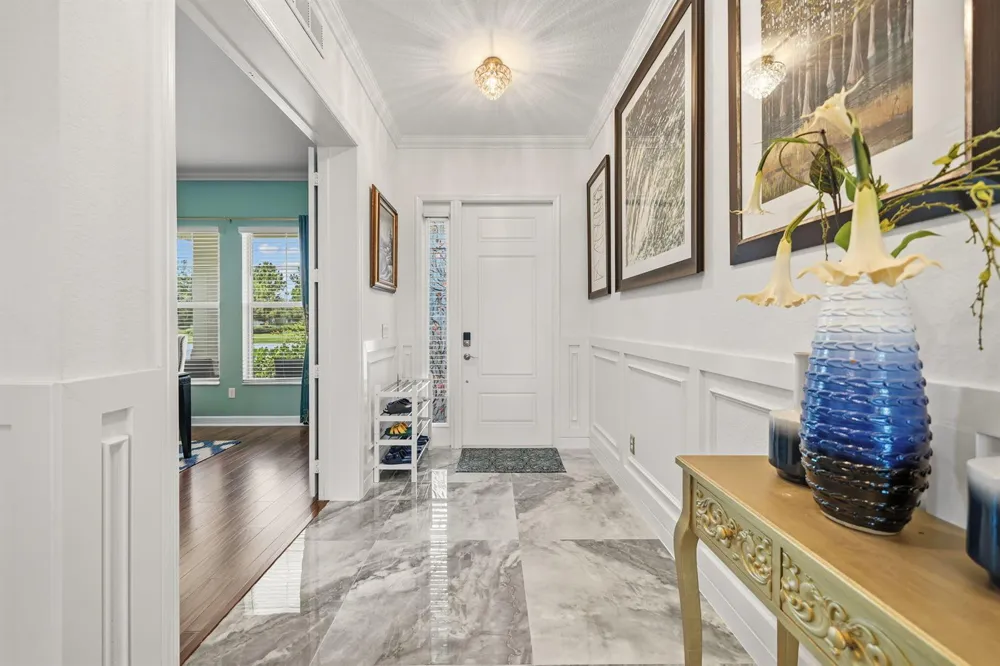984 Sterling Pine Place Loxahatchee, FL 33470