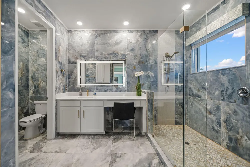 984 Sterling Pine Place Loxahatchee, FL 33470