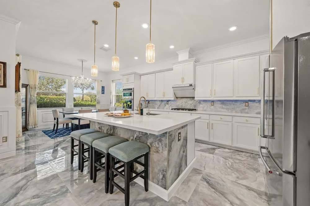 984 Sterling Pine Place Loxahatchee, FL 33470