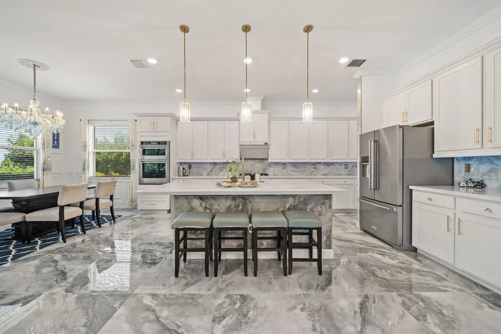 984 Sterling Pine Place Loxahatchee, FL 33470
