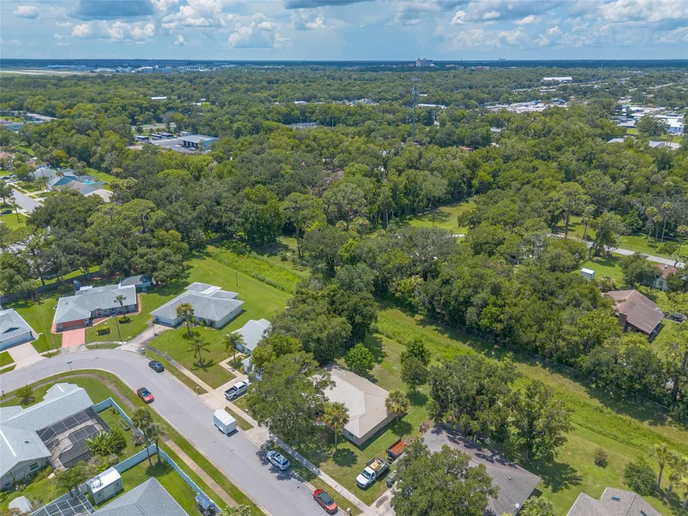 816 IRON HORSE ROAD Daytona Beach, FL 32114