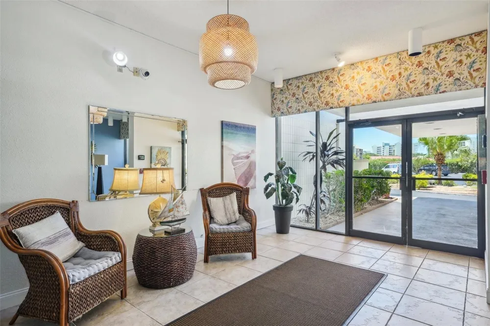 7400 SUN ISLAND DRIVE S #802 South Pasadena, FL 33707