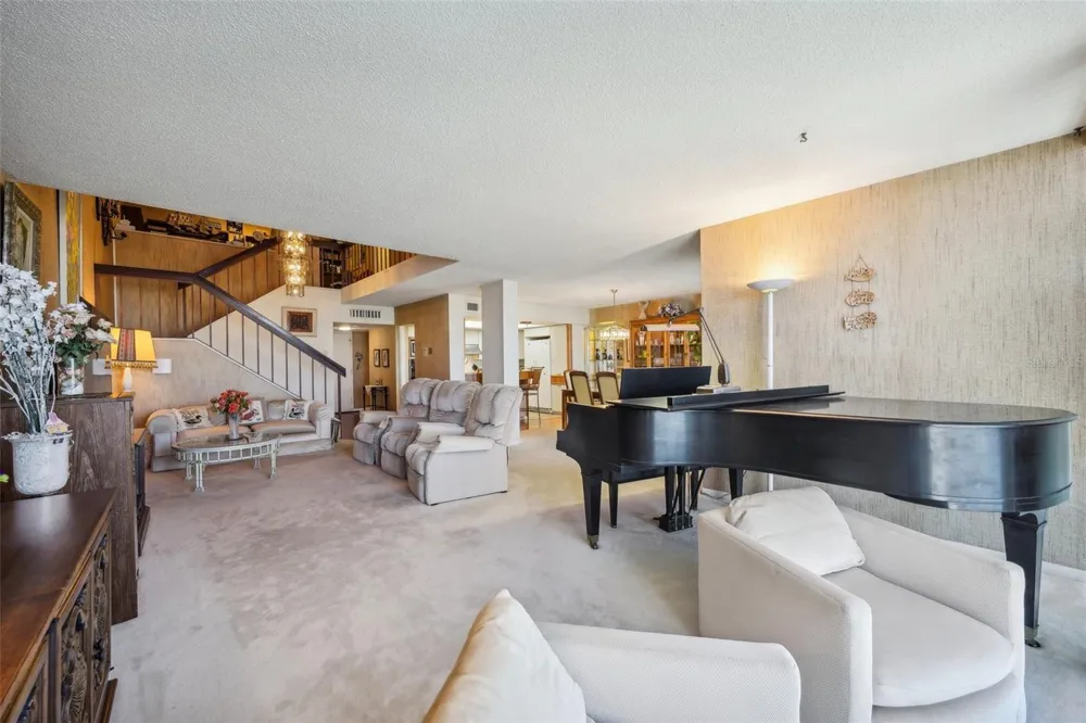 7400 SUN ISLAND DRIVE S #802 South Pasadena, FL 33707