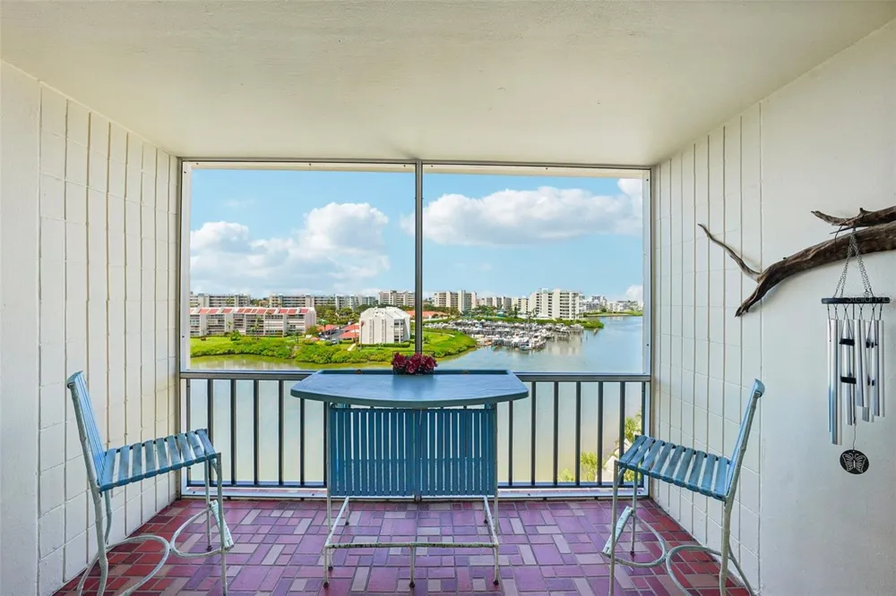 7400 SUN ISLAND DRIVE S #802 South Pasadena, FL 33707