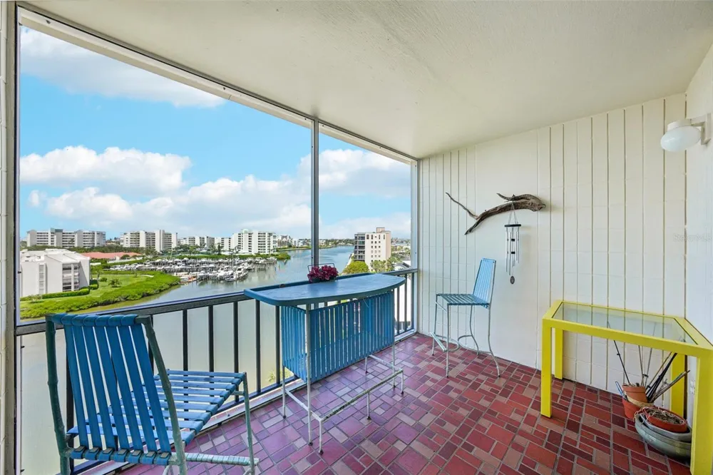 7400 SUN ISLAND DRIVE S #802 South Pasadena, FL 33707