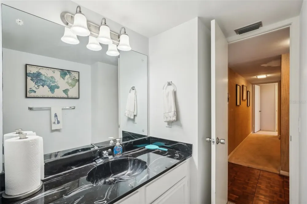 7400 SUN ISLAND DRIVE S #802 South Pasadena, FL 33707