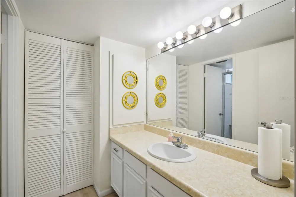 7400 SUN ISLAND DRIVE S #802 South Pasadena, FL 33707