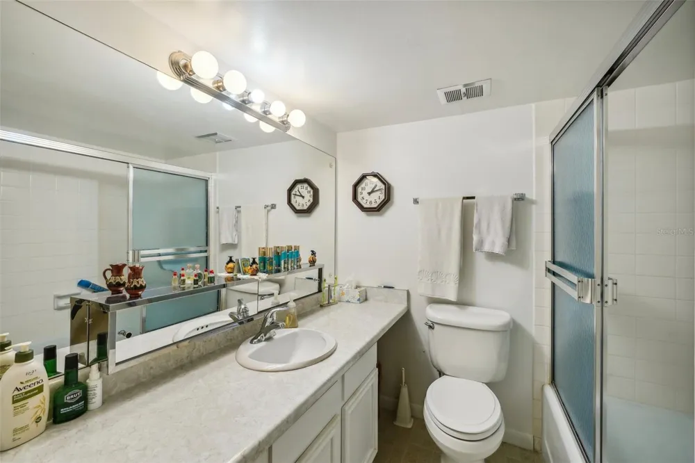 7400 SUN ISLAND DRIVE S #802 South Pasadena, FL 33707