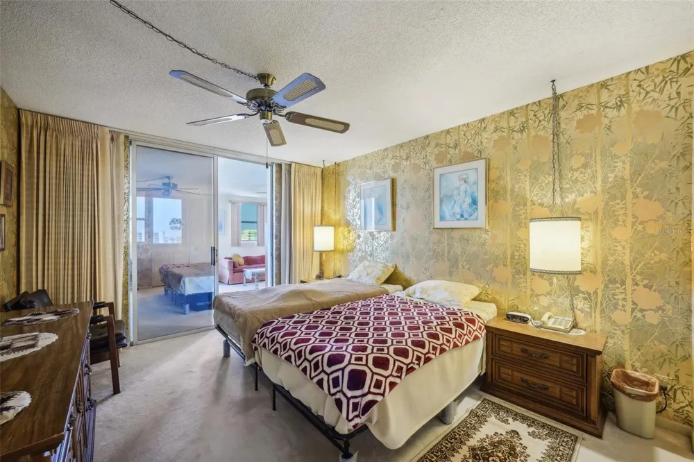 7400 SUN ISLAND DRIVE S #802 South Pasadena, FL 33707