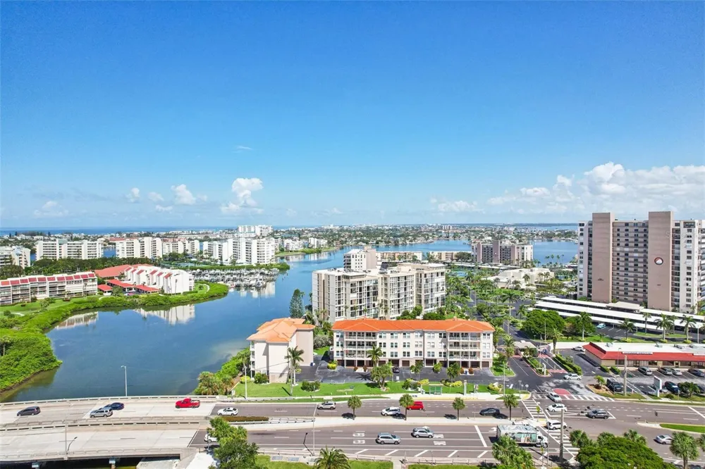 7400 SUN ISLAND DRIVE S #802 South Pasadena, FL 33707