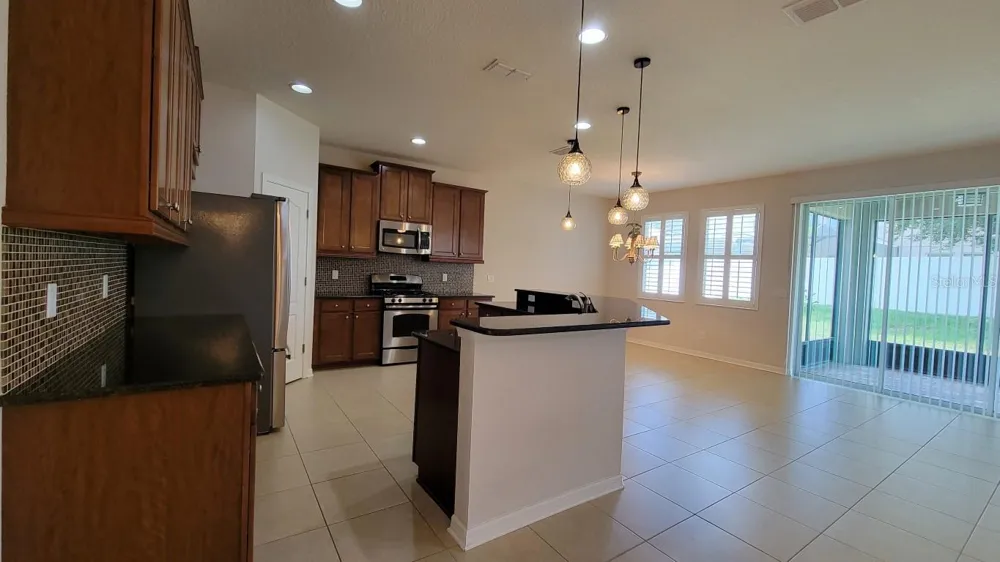 2229 VALTERRA VISTA WAY Valrico, FL 33594