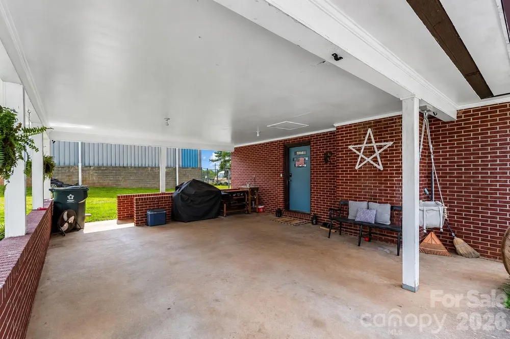 691 Central Street Hudson, NC 28638