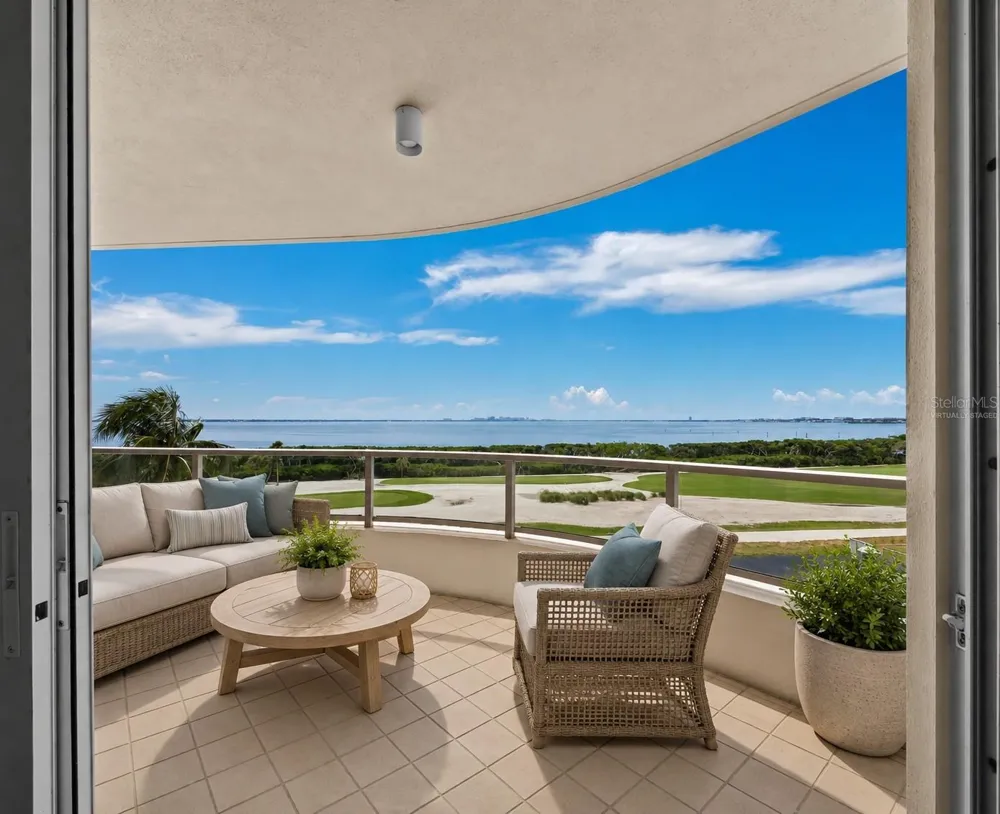 3040 GRAND BAY BOULEVARD #225 Longboat Key, FL 34228