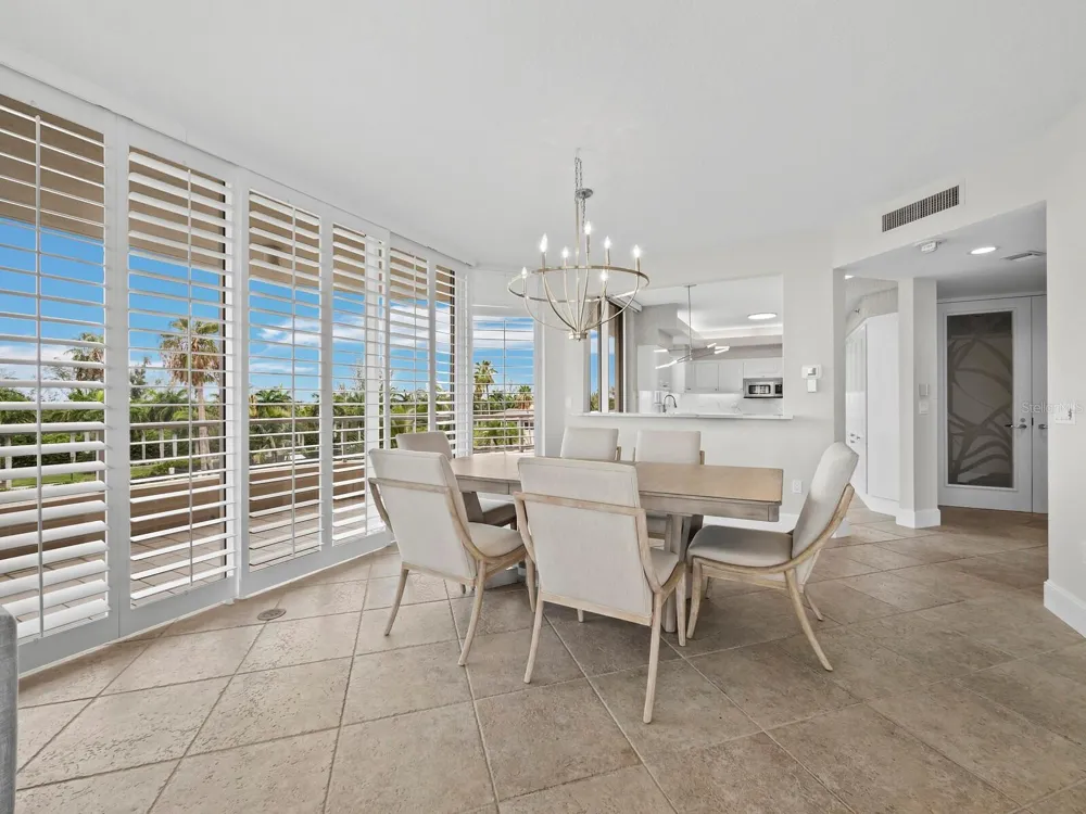 3040 GRAND BAY BOULEVARD #225 Longboat Key, FL 34228