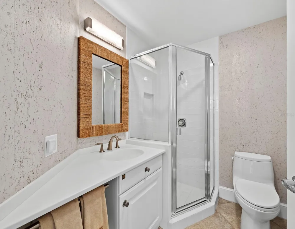 3040 GRAND BAY BOULEVARD #225 Longboat Key, FL 34228