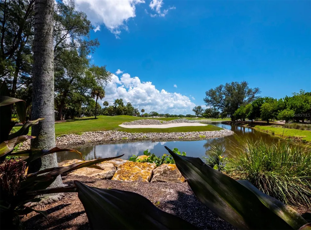 3040 GRAND BAY BOULEVARD #225 Longboat Key, FL 34228