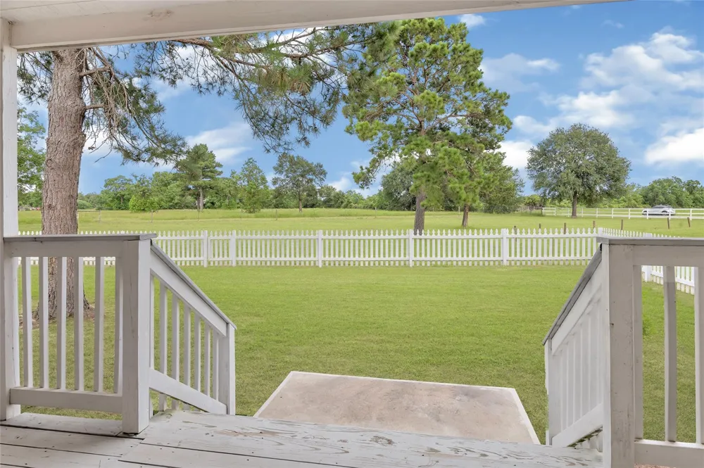 868 Lisa Mae Road Bellville, TX 77418