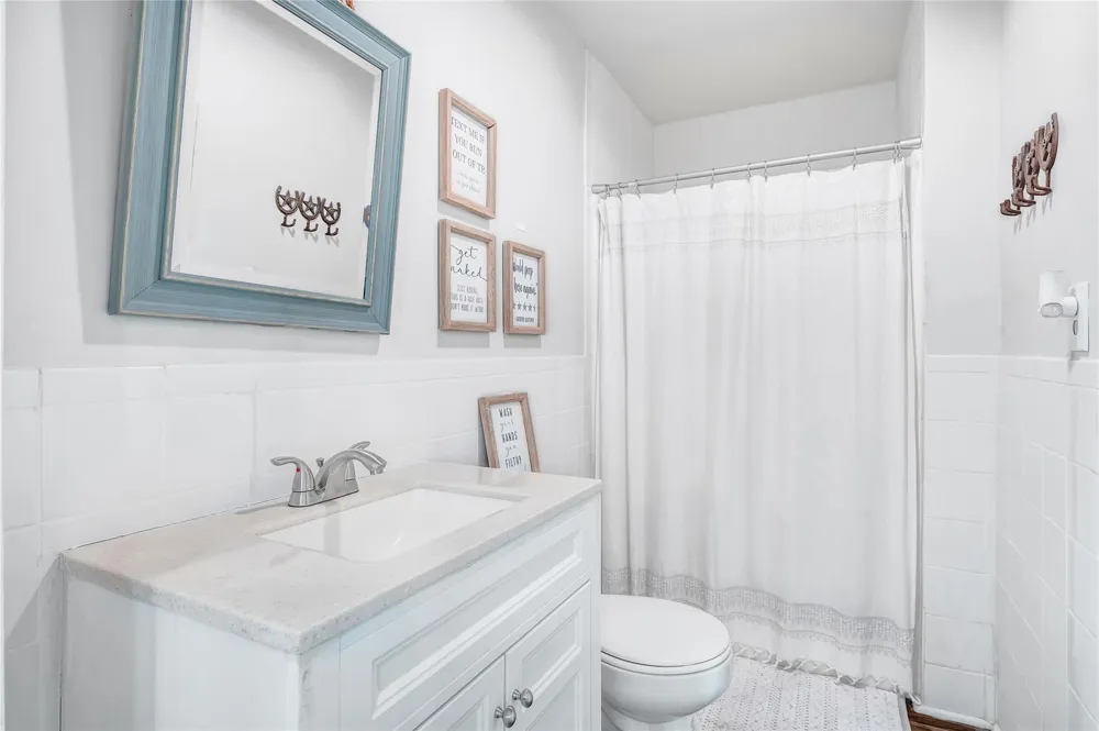 868 Lisa Mae Road Bellville, TX 77418