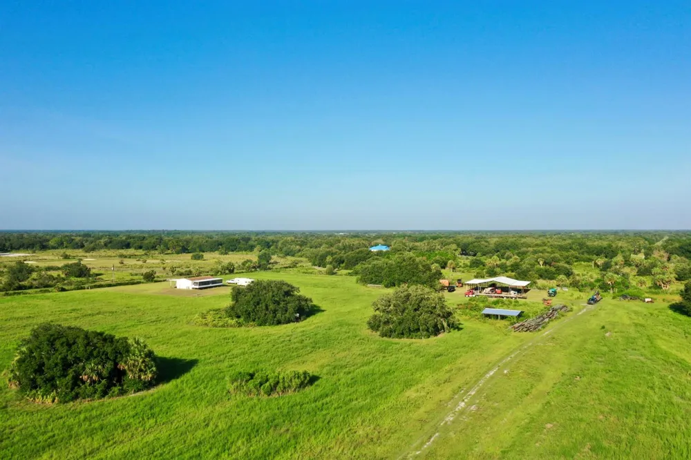 NW 276TH STREET Okeechobee, FL 34972