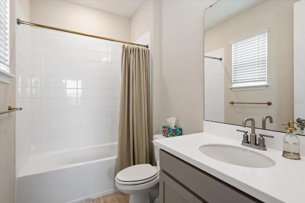 9016 TEQUILA SUNRISE DRIVE Sarasota, FL 34241