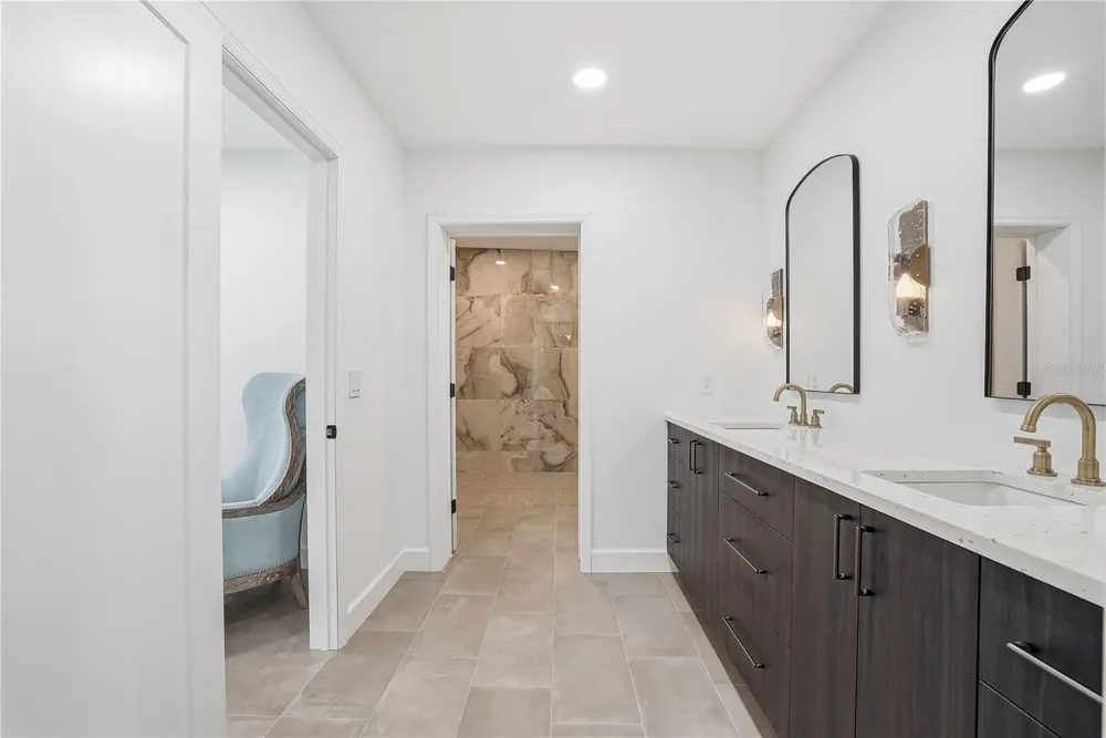 3896 42ND AVENUE S St Petersburg, FL 33711
