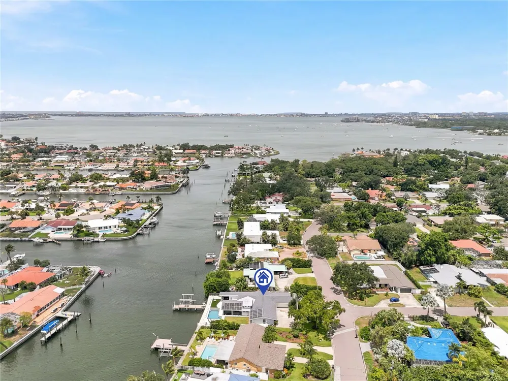 3896 42ND AVENUE S St Petersburg, FL 33711