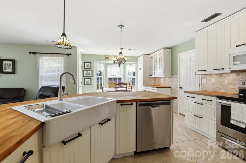 6306 Trevor Simpson Drive Indian Trail, NC 28079