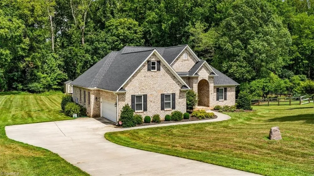 592 Carson Ridge Drive Oak Ridge, NC 27310