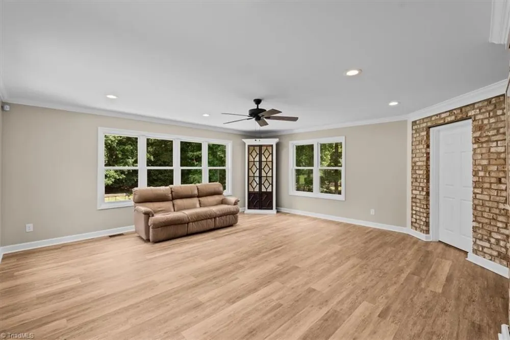 592 Carson Ridge Drive Oak Ridge, NC 27310