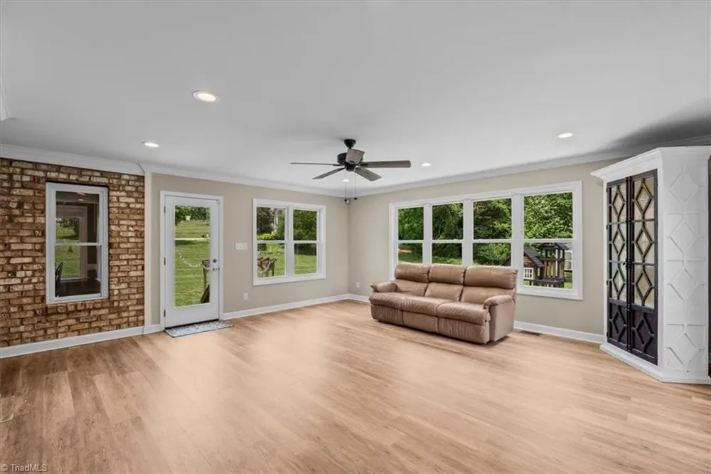 592 Carson Ridge Drive Oak Ridge, NC 27310