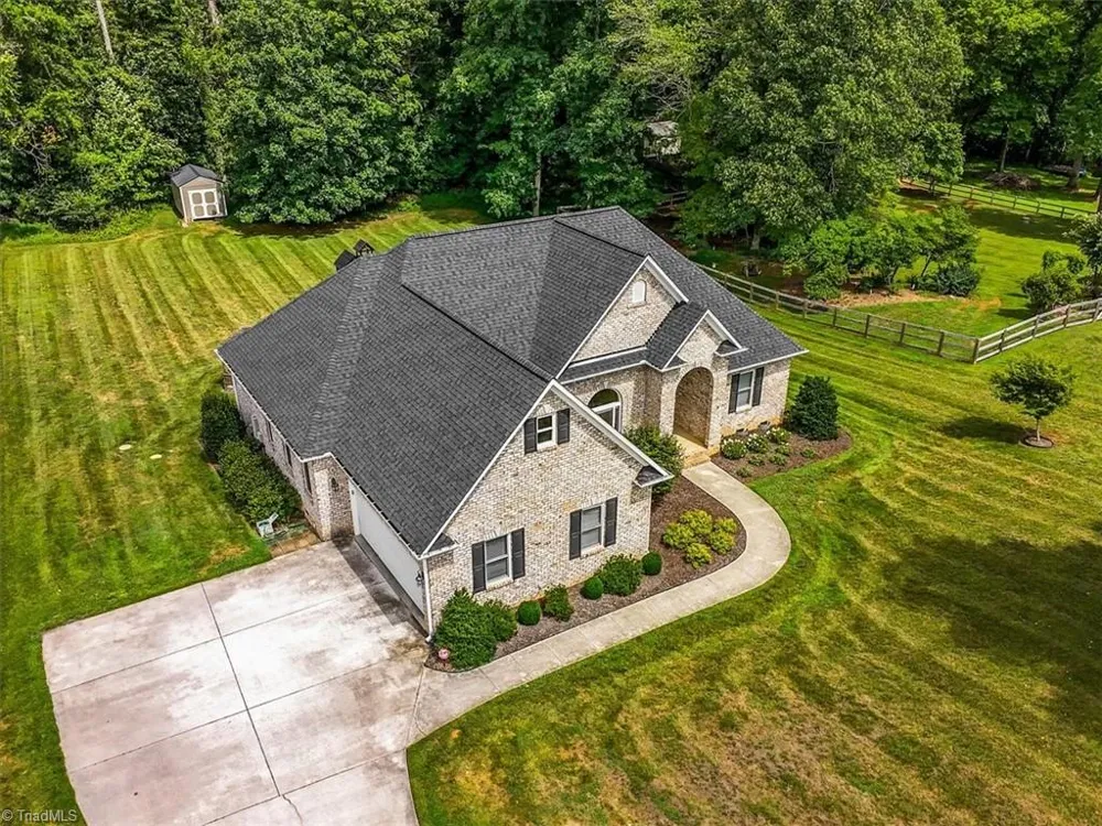 592 Carson Ridge Drive Oak Ridge, NC 27310